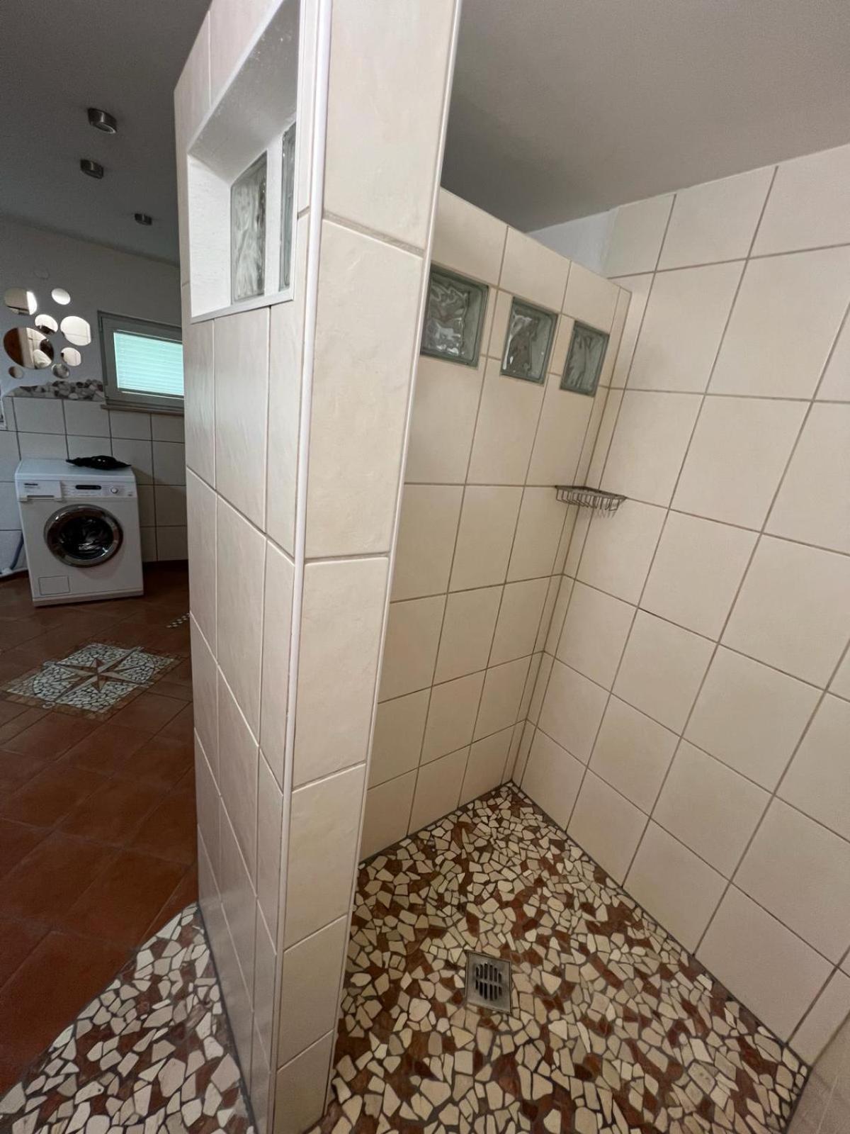 Haus Am Berzdorfer See - 3 Schlafzimmer - Ganzes Haus Zur Alleinnutzung - Terrasse - Hochwertige Ausstattung Görlitz Buitenkant foto